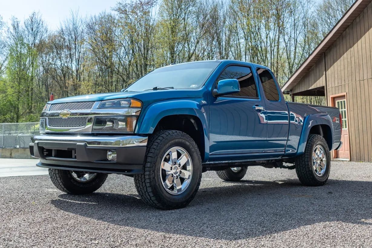 2011 Chevrolet Colorado LT Extended Cab Z71 exterior
