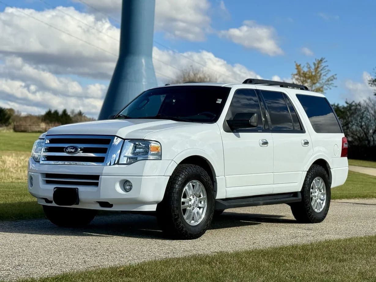 2012 Ford Expedition XLT exterior