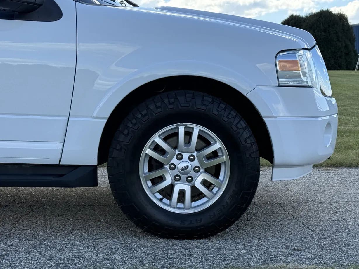 2012 Ford Expedition XLT, view