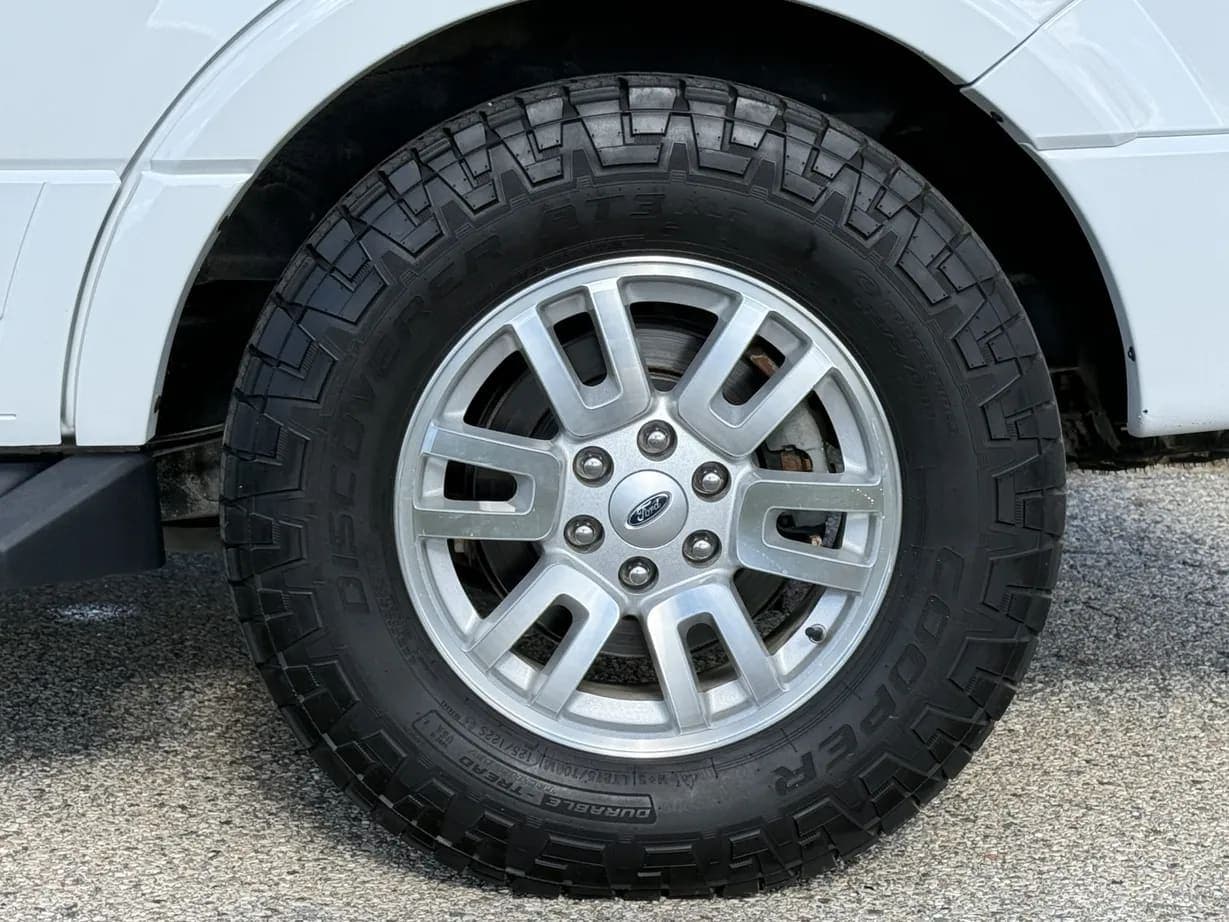 2012 Ford Expedition XLT, view