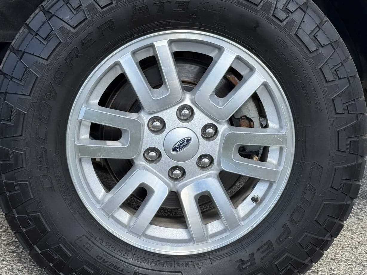 2012 Ford Expedition XLT, view