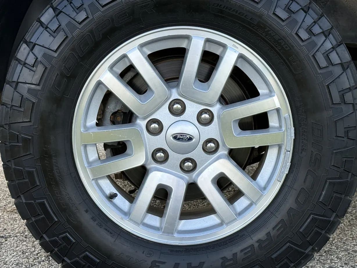 2012 Ford Expedition XLT, view