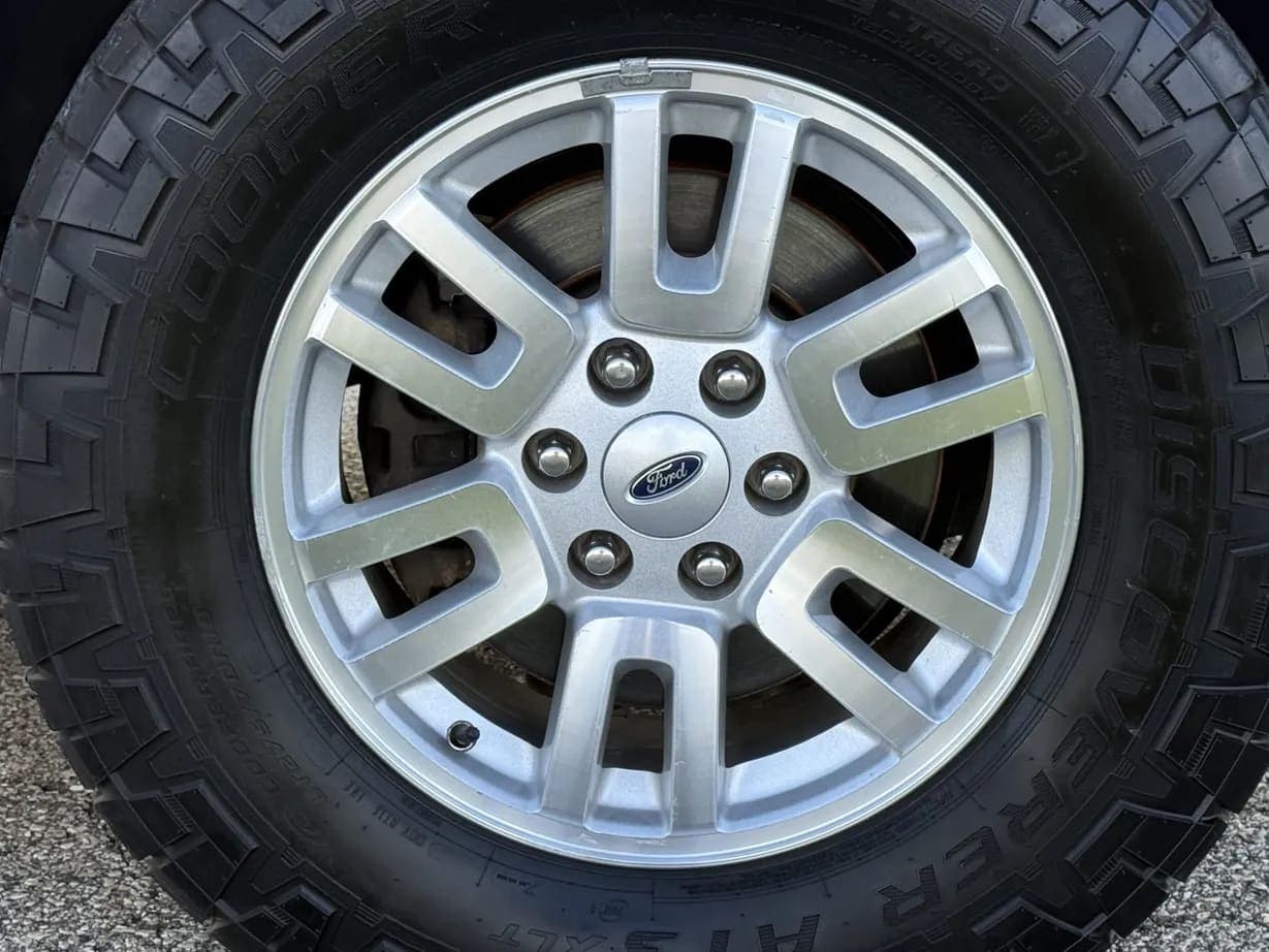 2012 Ford Expedition XLT, view