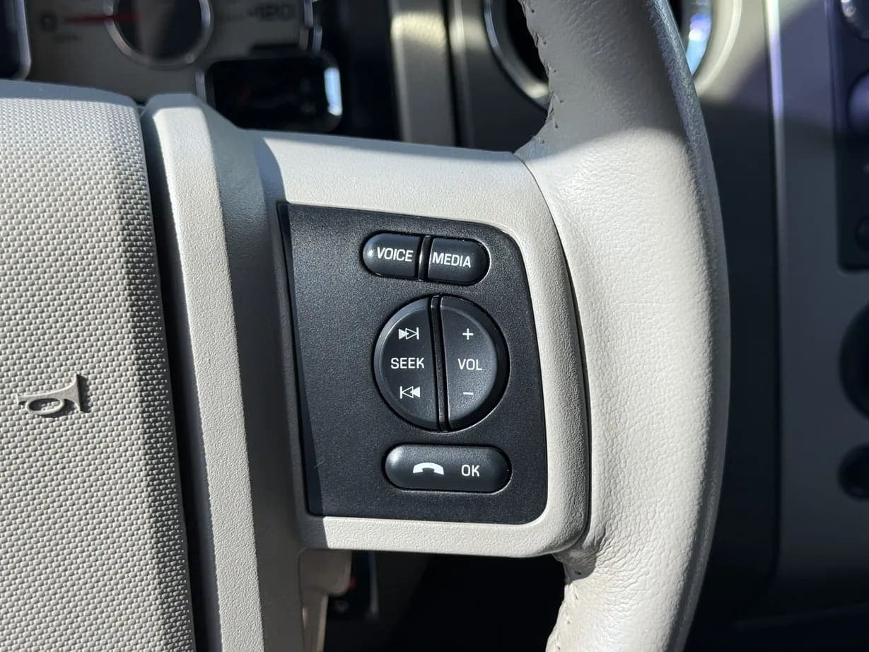 2012 Ford Expedition XLT, view