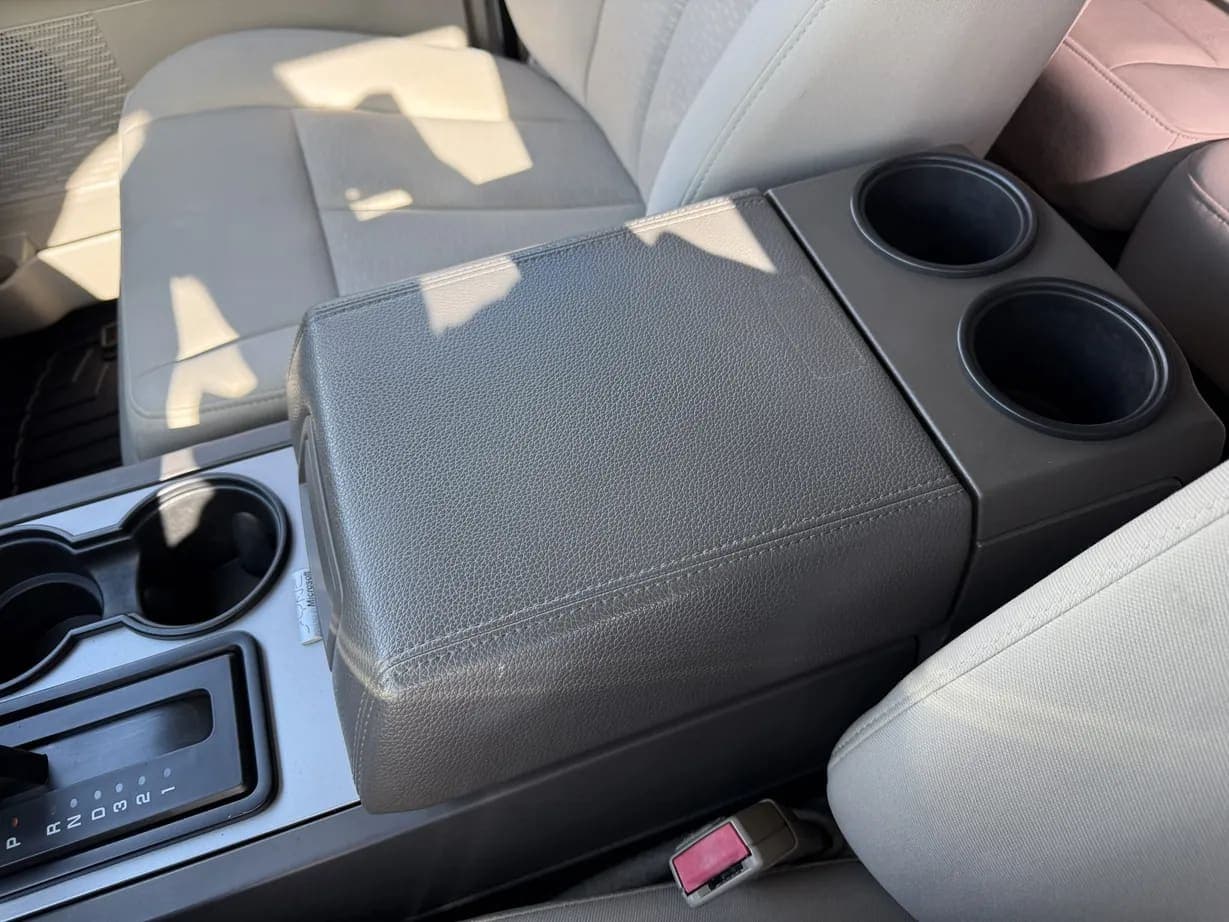 2012 Ford Expedition XLT, view