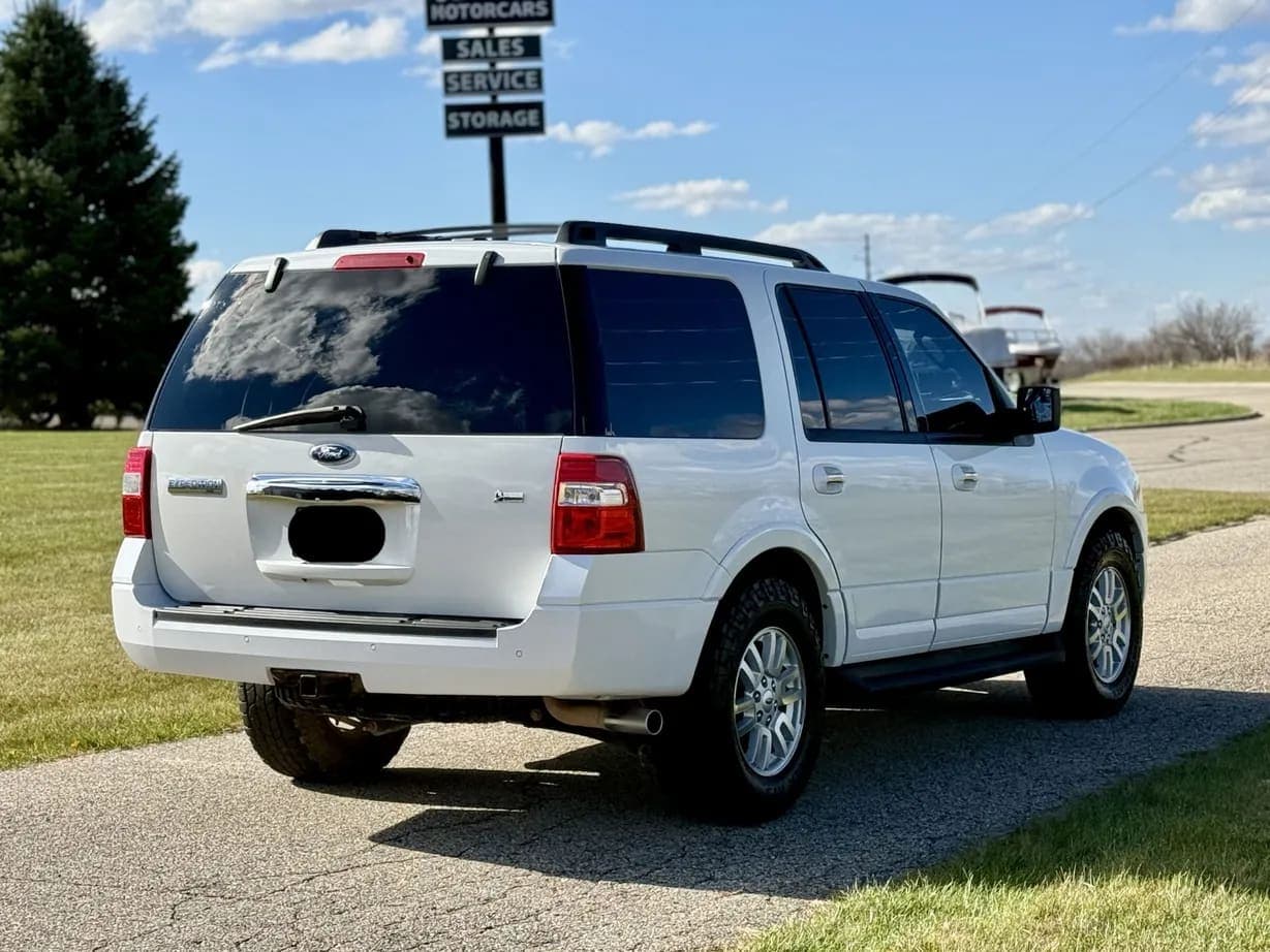 2012 Ford Expedition XLT, view