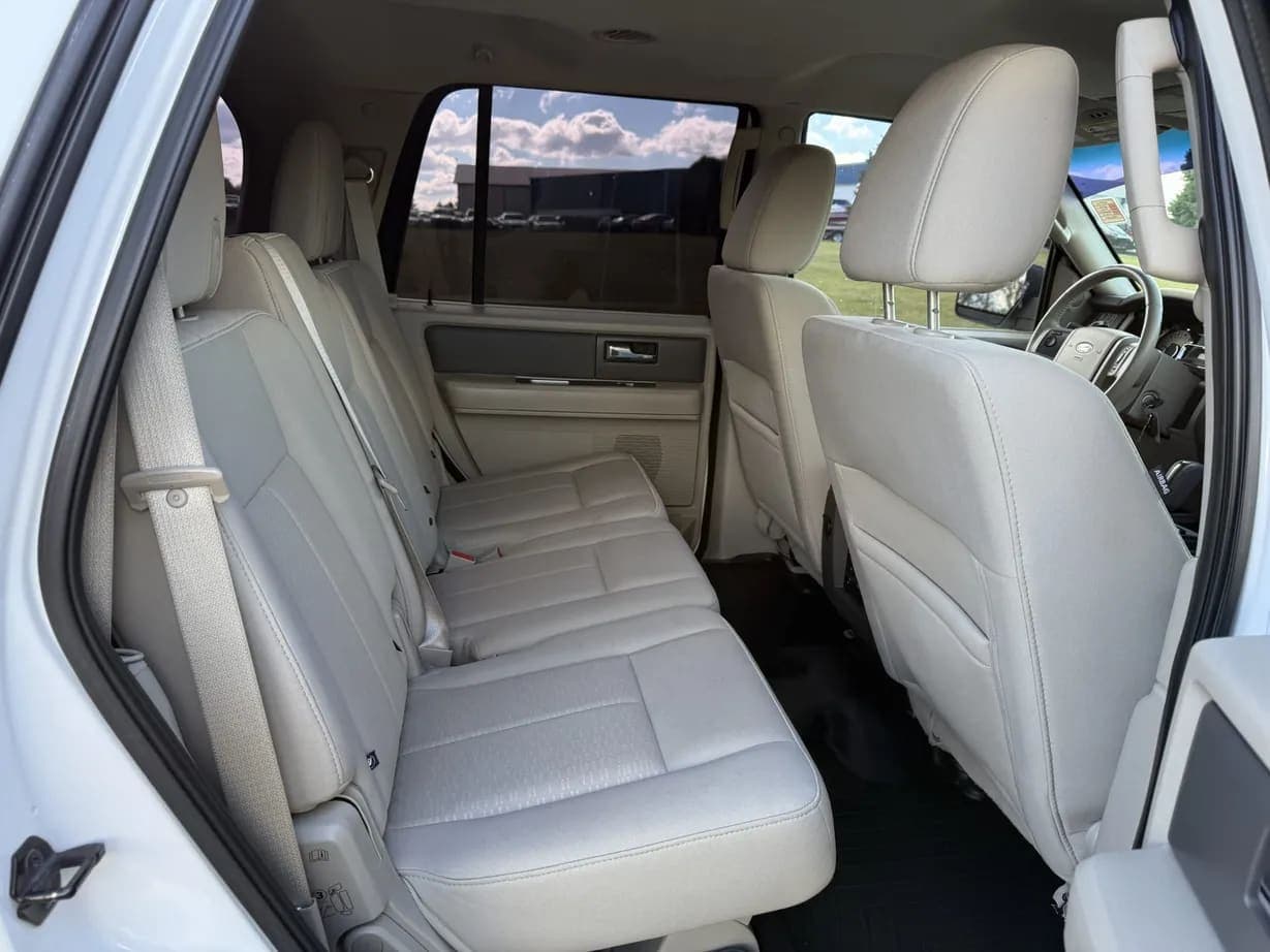 2012 Ford Expedition XLT, view
