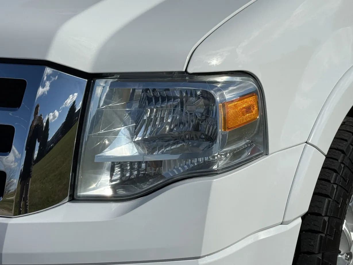 2012 Ford Expedition XLT, view