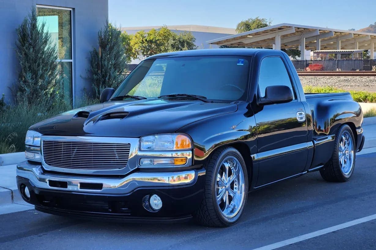 2005 GMC Sierra 1500 Sportside video preview