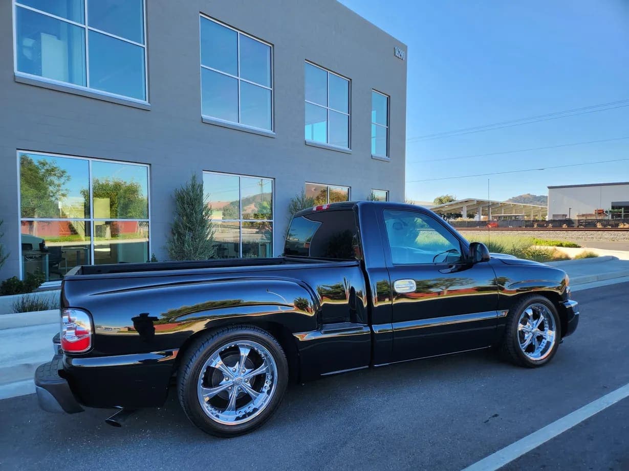 2005 GMC Sierra 1500 Sportside, view