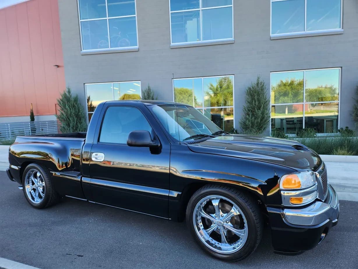 2005 GMC Sierra 1500 Sportside, view