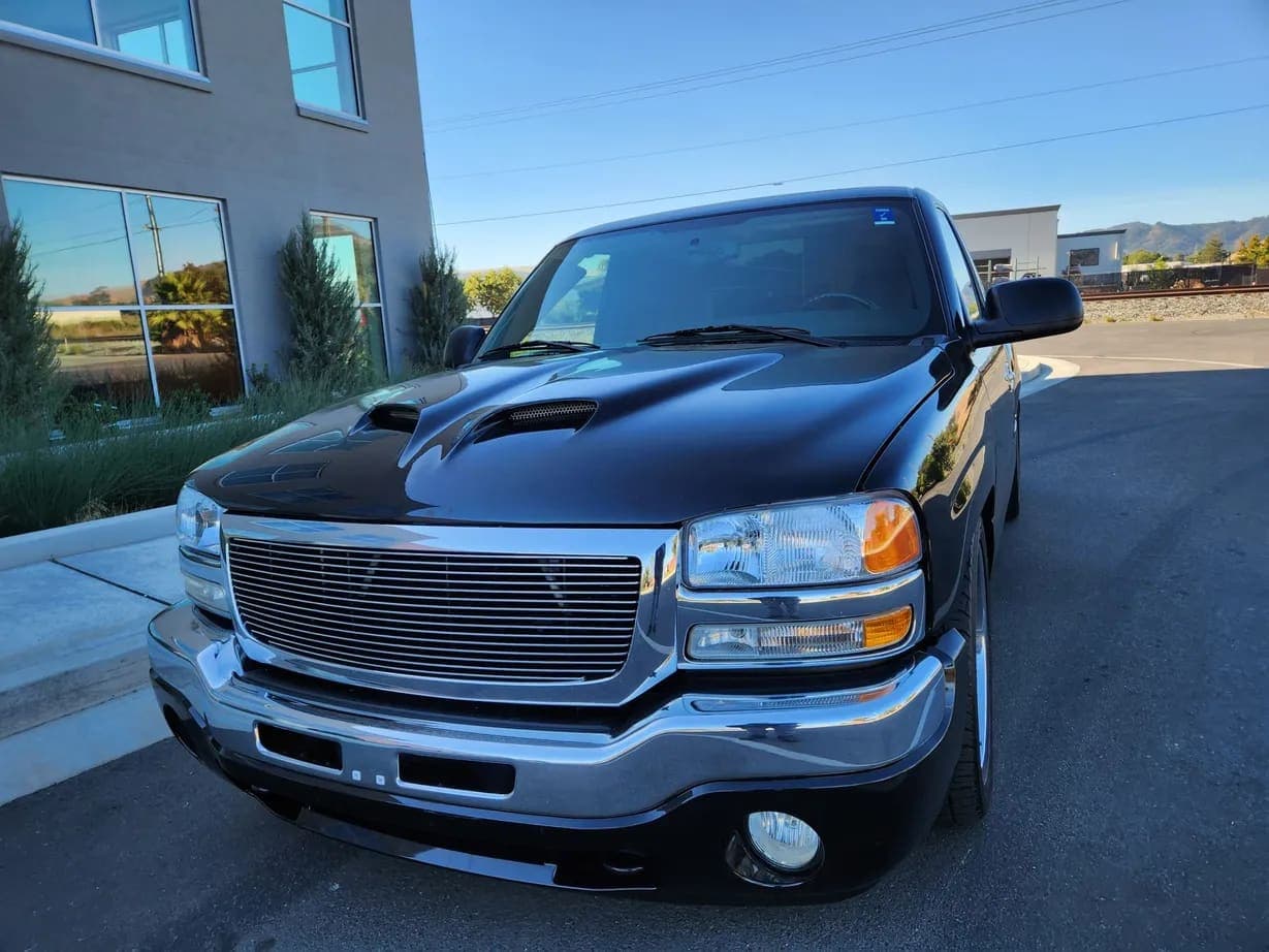 2005 GMC Sierra 1500 Sportside, view