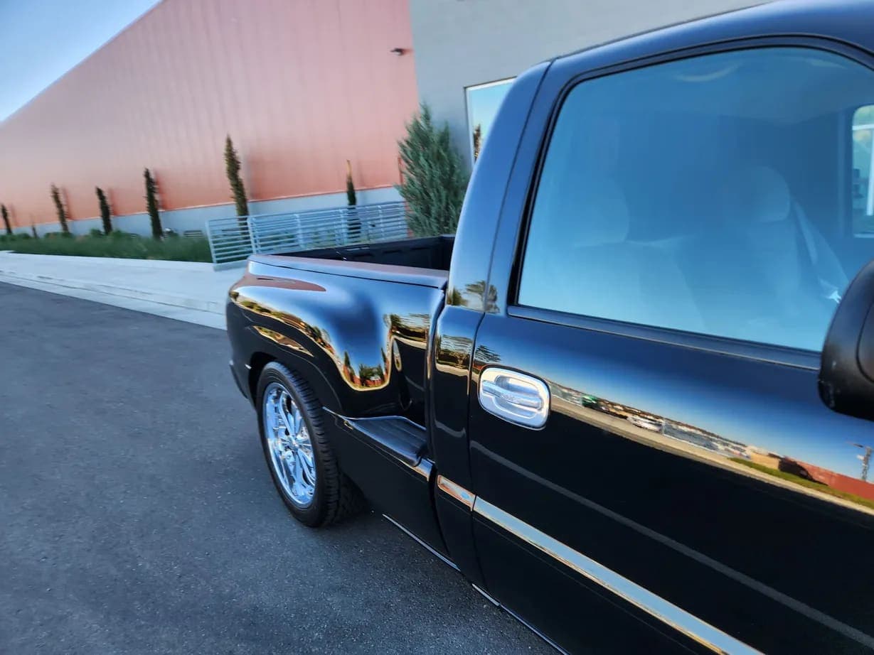 2005 GMC Sierra 1500 Sportside, view