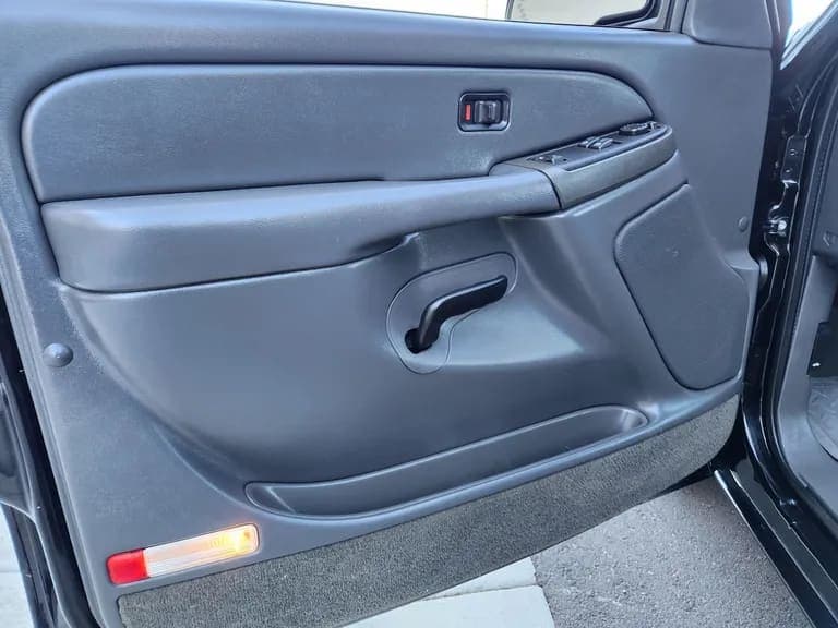 2005 GMC Sierra 1500 Sportside, view
