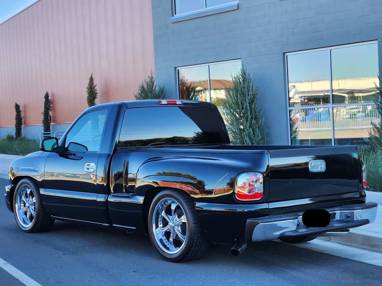 2005 GMC Sierra 1500 Sportside, view