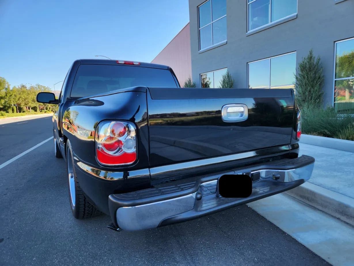2005 GMC Sierra 1500 Sportside, view
