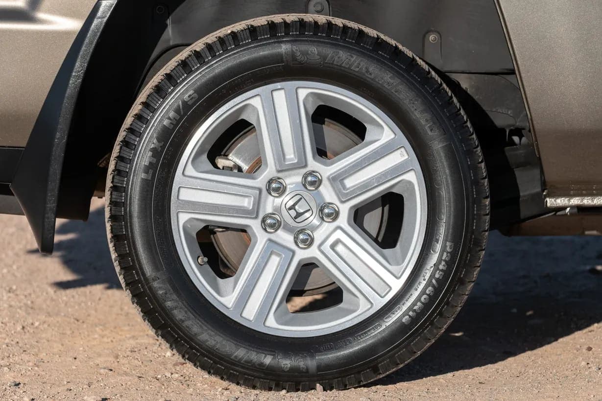 2010 Honda Ridgeline RTL, view