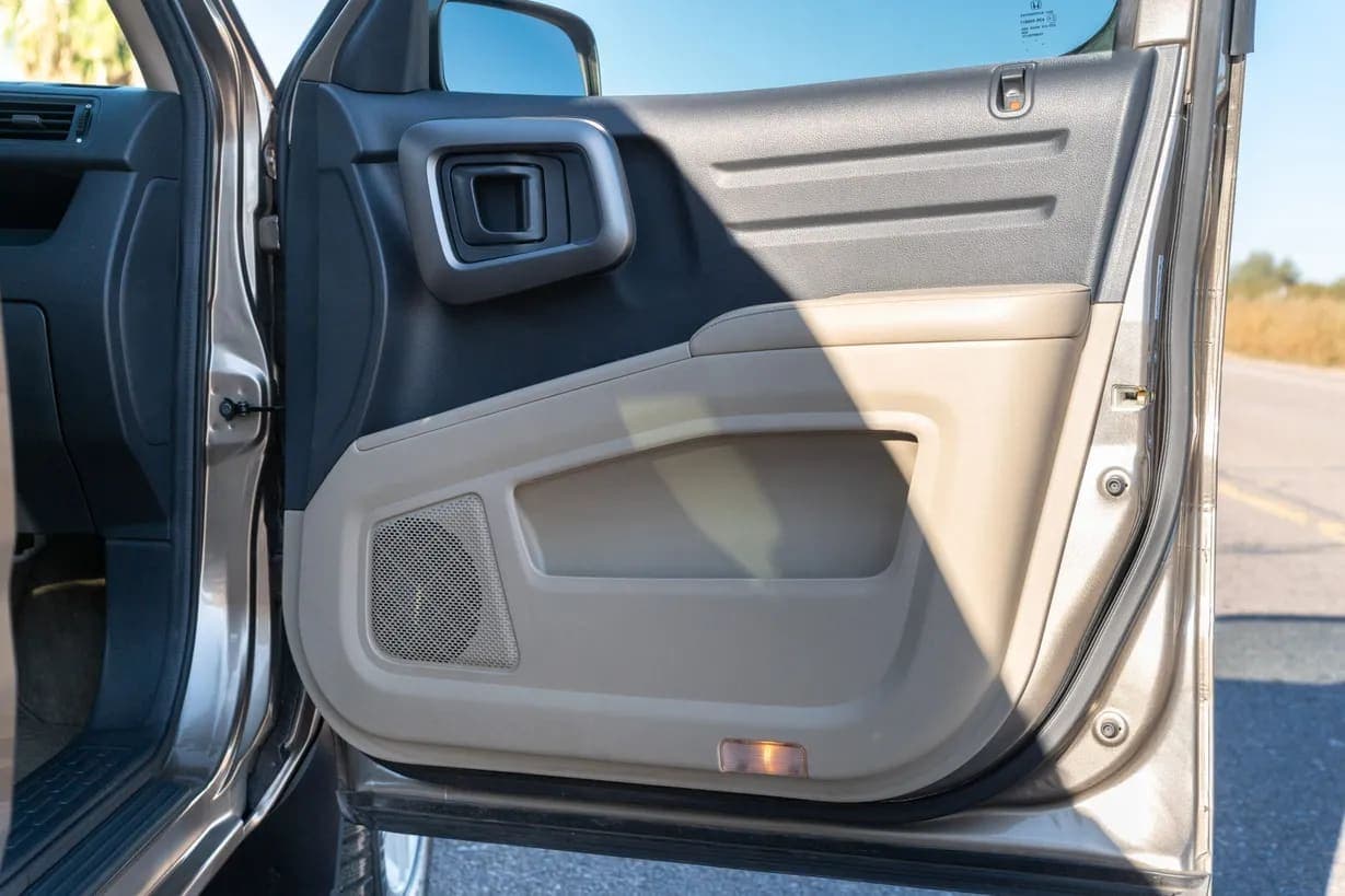 2010 Honda Ridgeline RTL, view