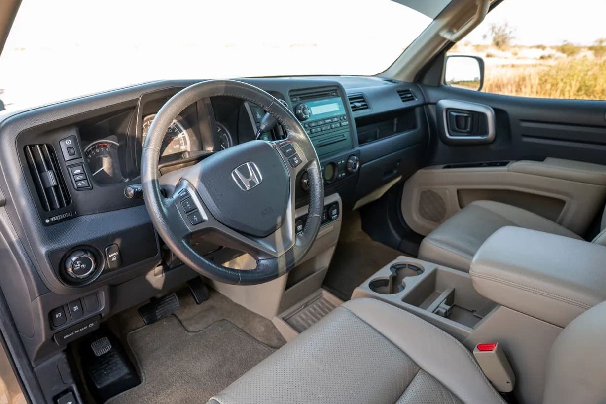 2010 Honda Ridgeline RTL, view