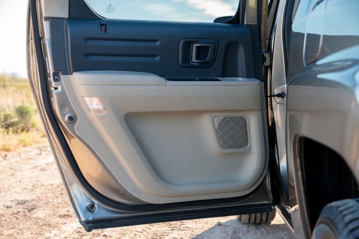 2010 Honda Ridgeline RTL, view