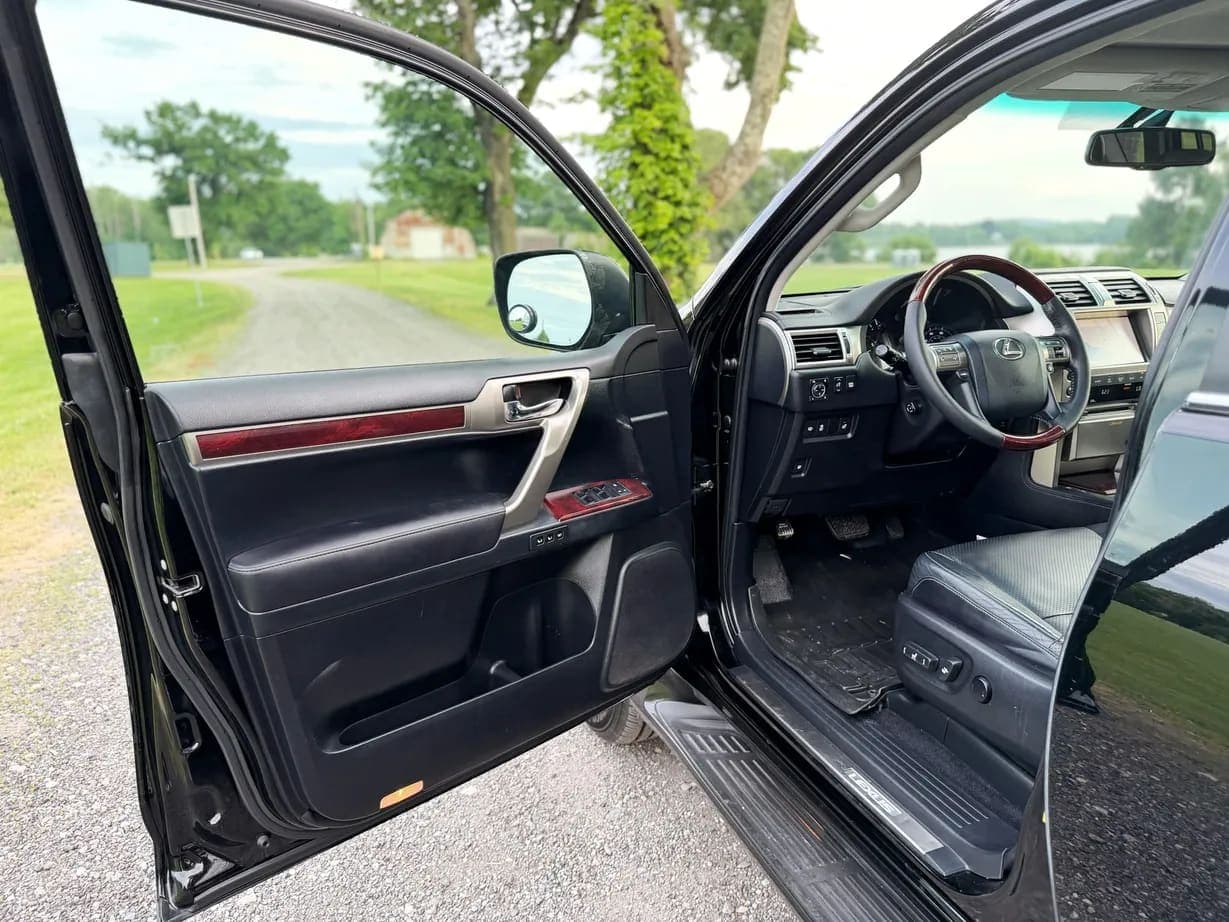 2011 Lexus GX460 Premium, view