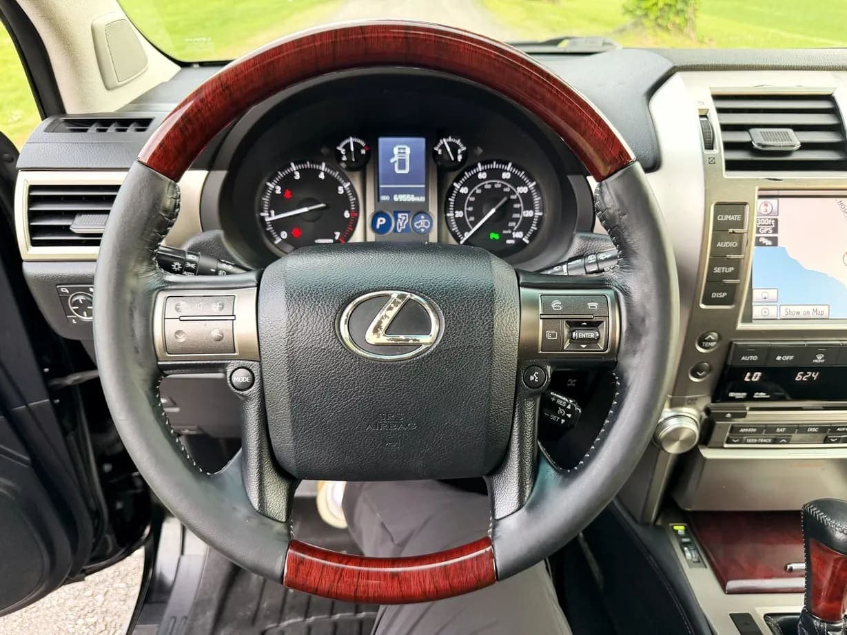2011 Lexus GX460 Premium, view