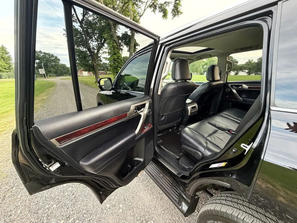 2011 Lexus GX460 Premium, view