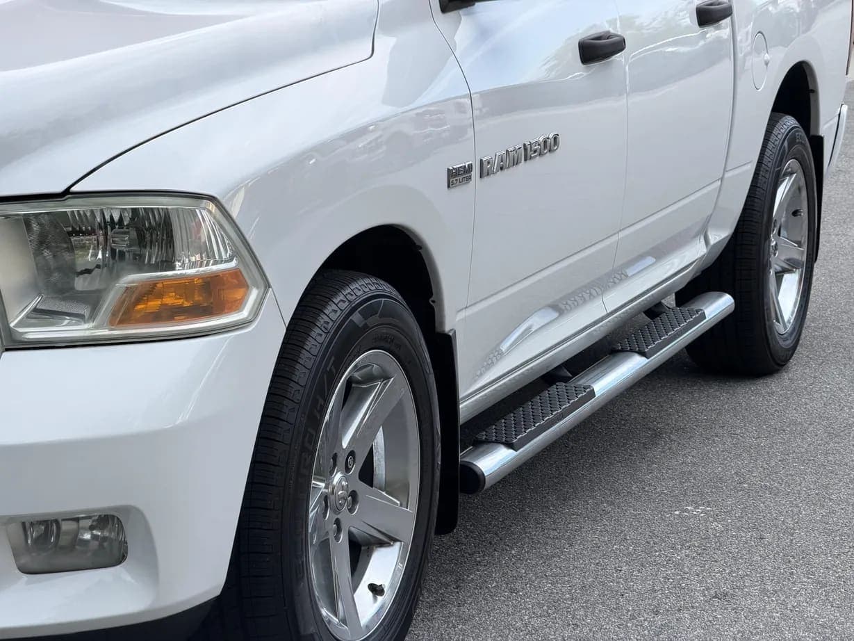 2012 Ram 1500 Express Crew Cab Hemi, view
