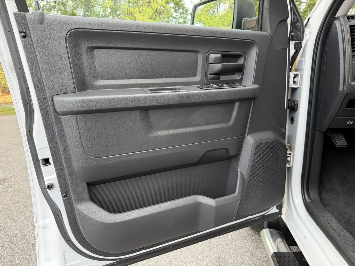 2012 Ram 1500 Express Crew Cab Hemi, view