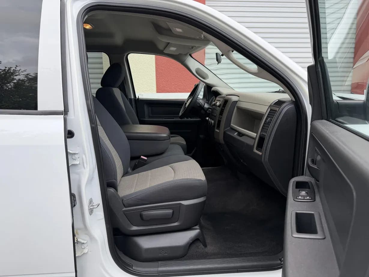 2012 Ram 1500 Express Crew Cab Hemi, view