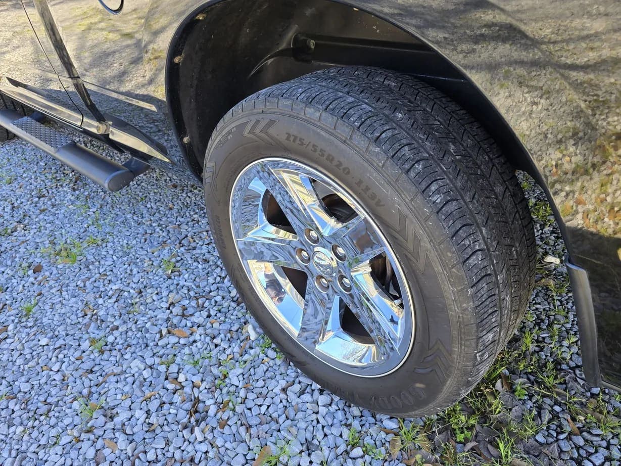 2010 Ram 1500 R/T Hemi, view
