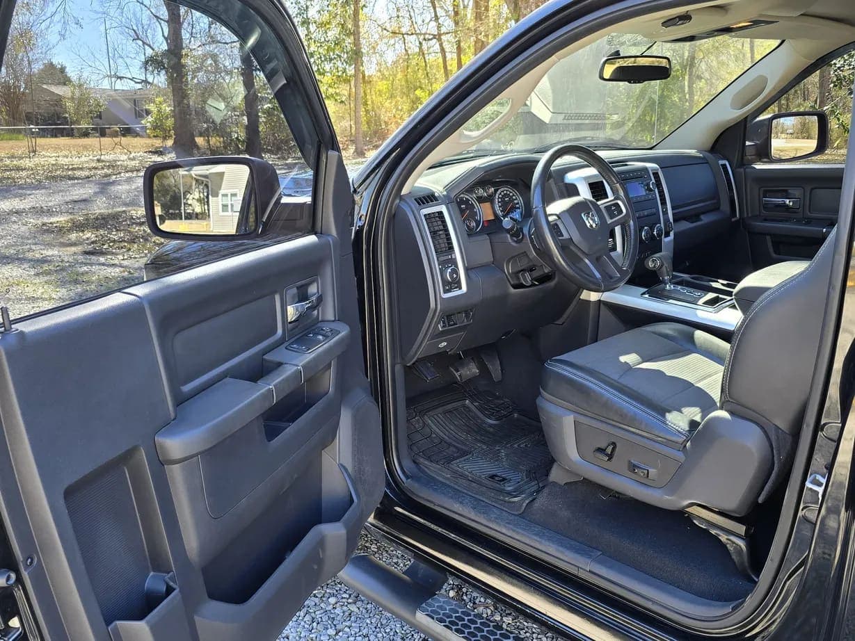 2010 Ram 1500 R/T Hemi, view