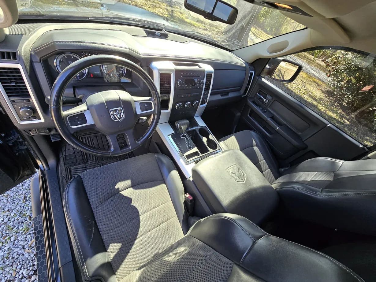 2010 Ram 1500 R/T Hemi, view