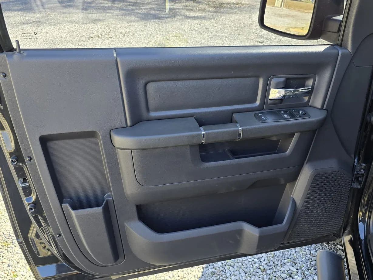 2010 Ram 1500 R/T Hemi, view