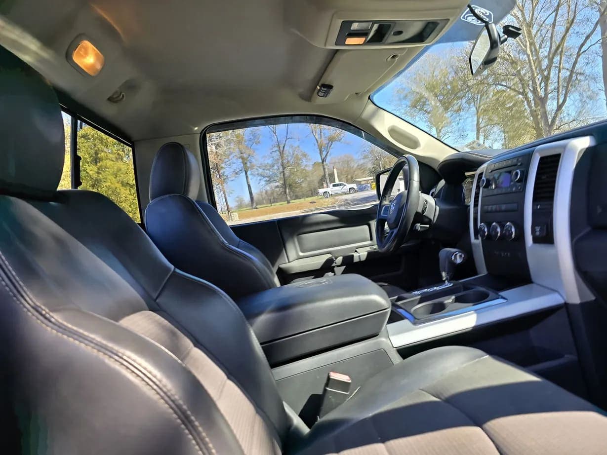 2010 Ram 1500 R/T Hemi, view