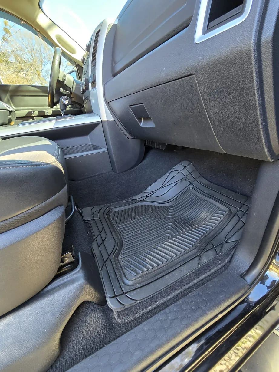 2010 Ram 1500 R/T Hemi, view