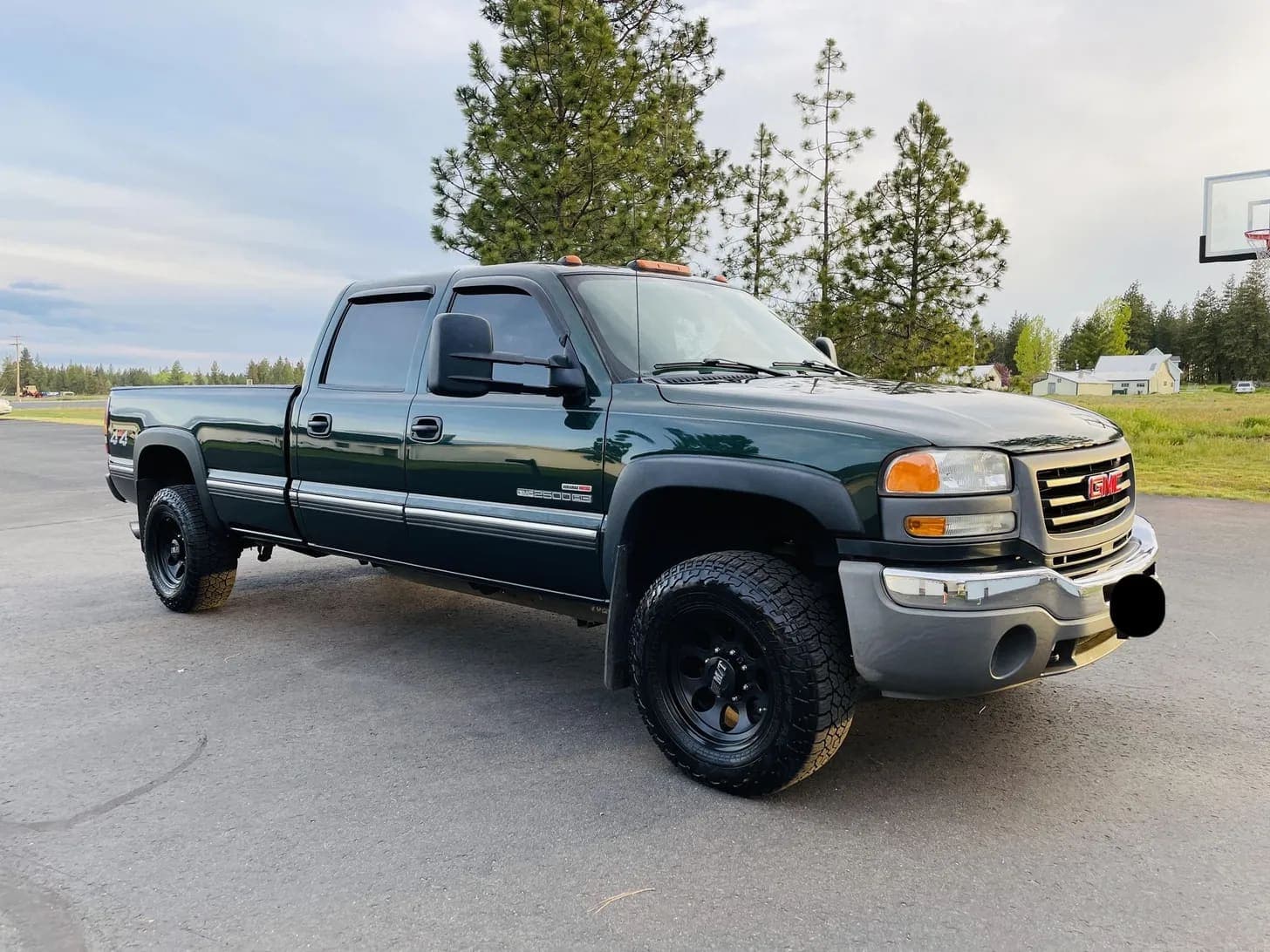 2005 GMC Sierra 2500 HD exterior