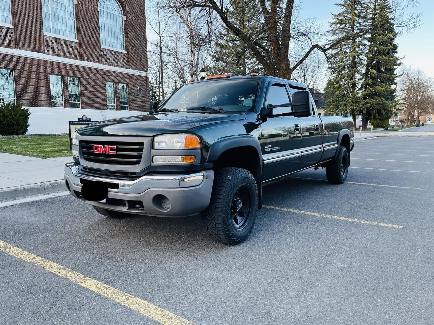2005 GMC Sierra 2500 HD, view