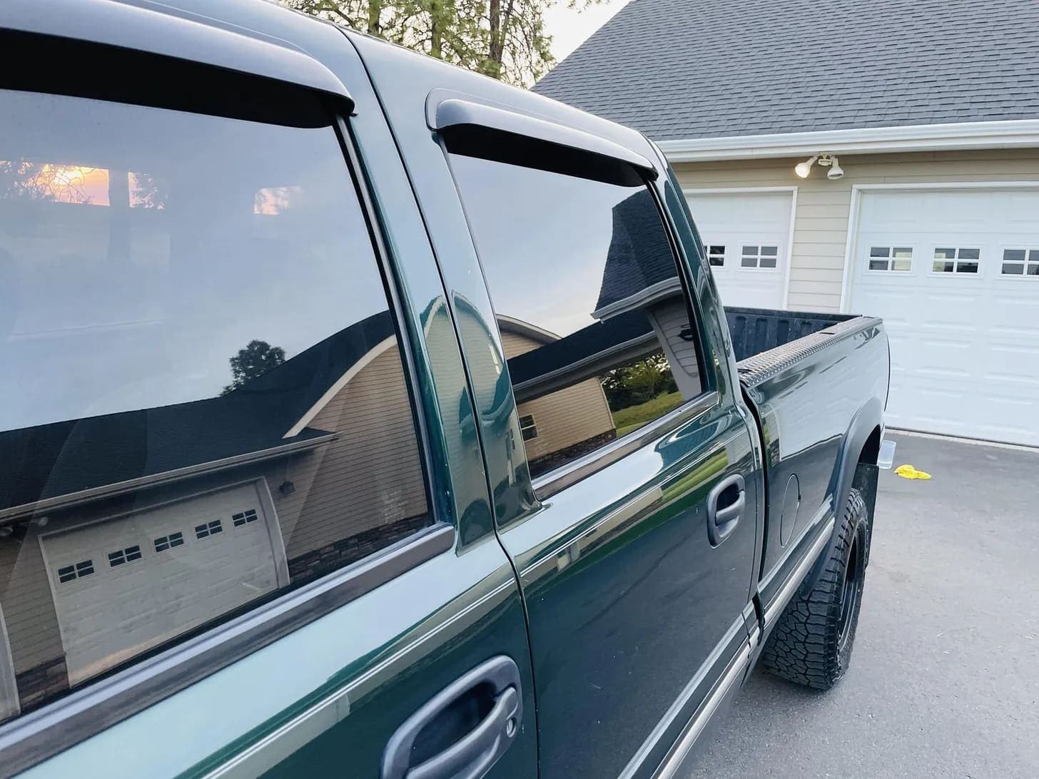 2005 GMC Sierra 2500 HD, view