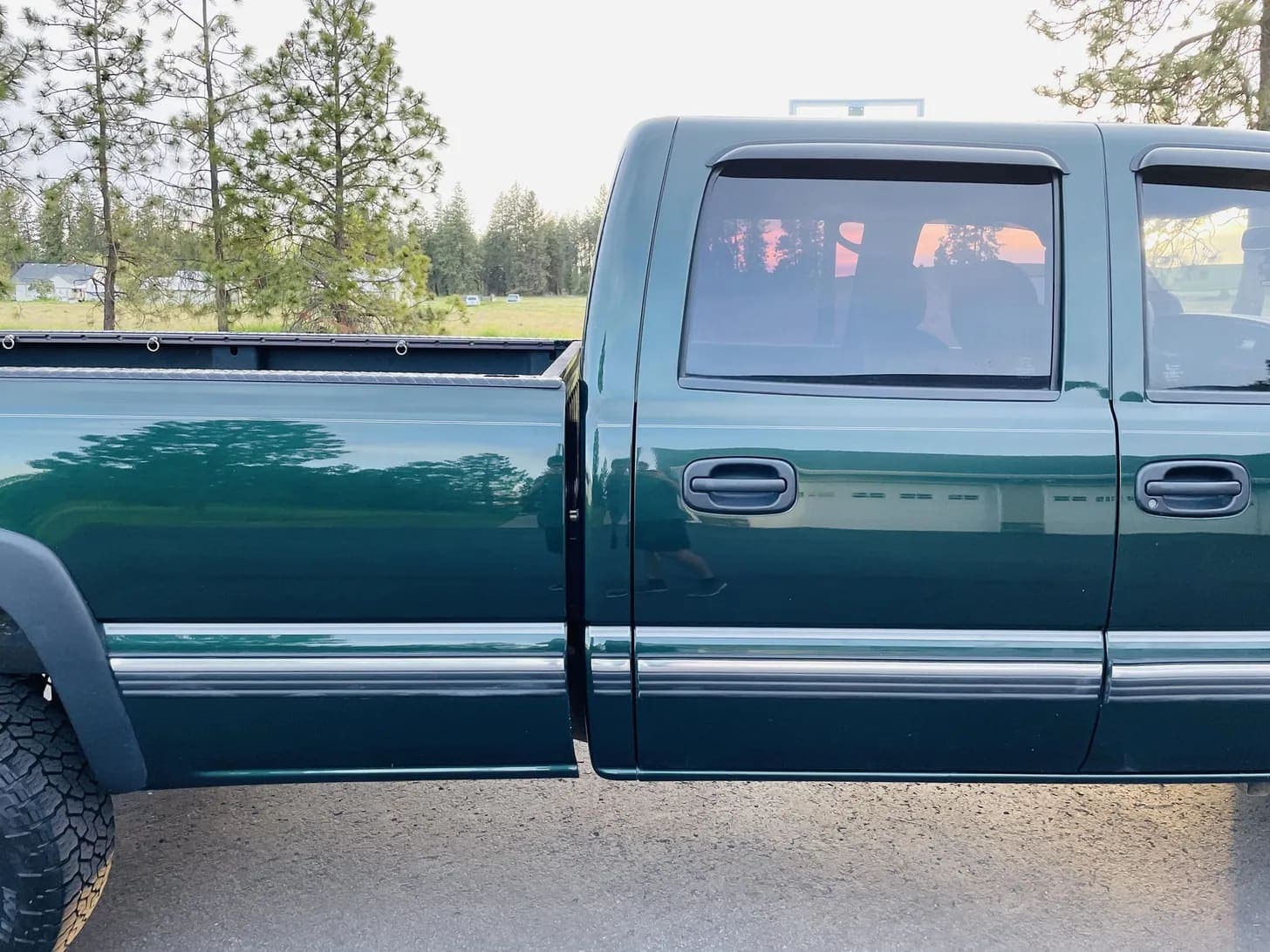 2005 GMC Sierra 2500 HD, view