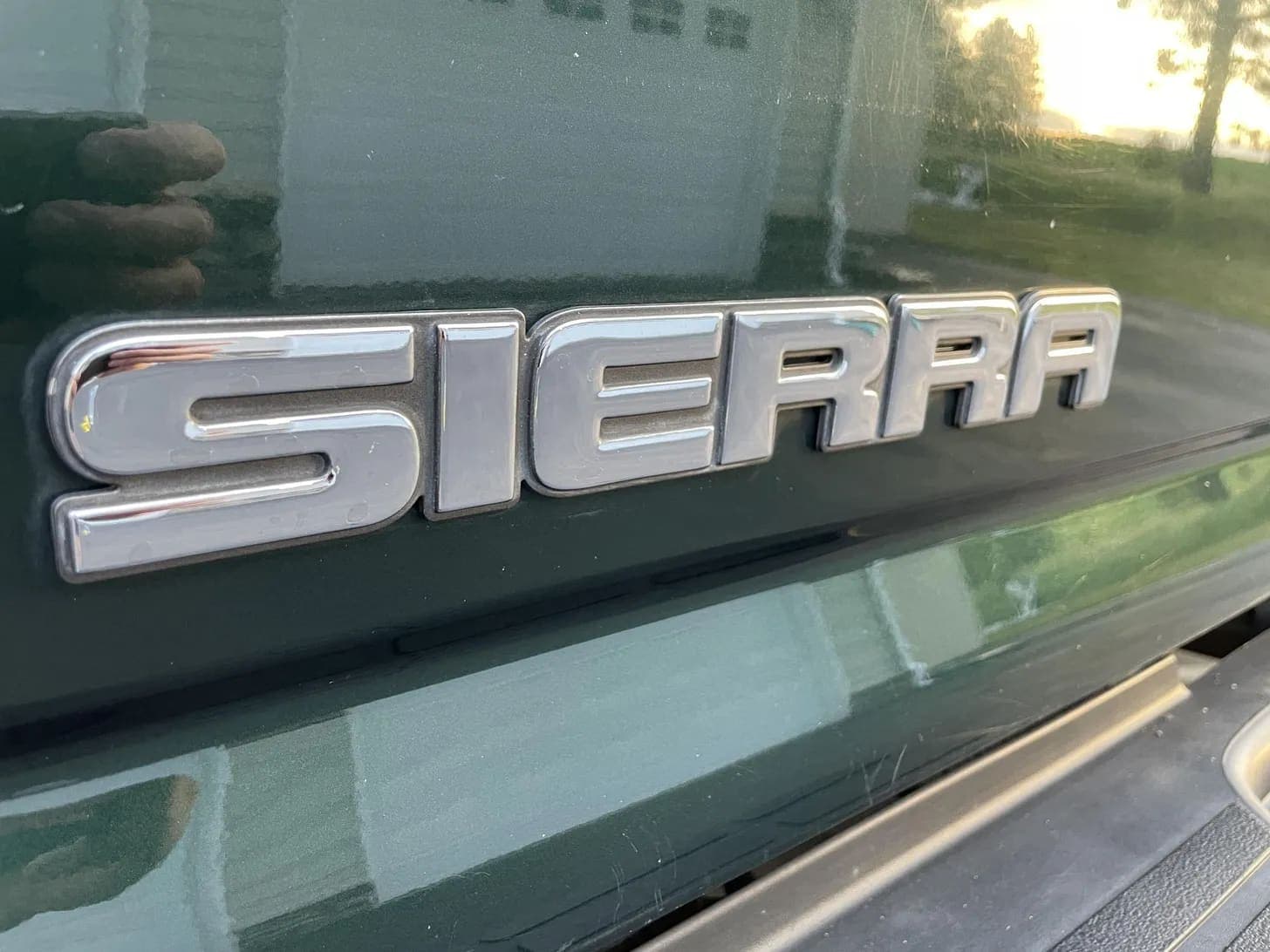 2005 GMC Sierra 2500 HD, view
