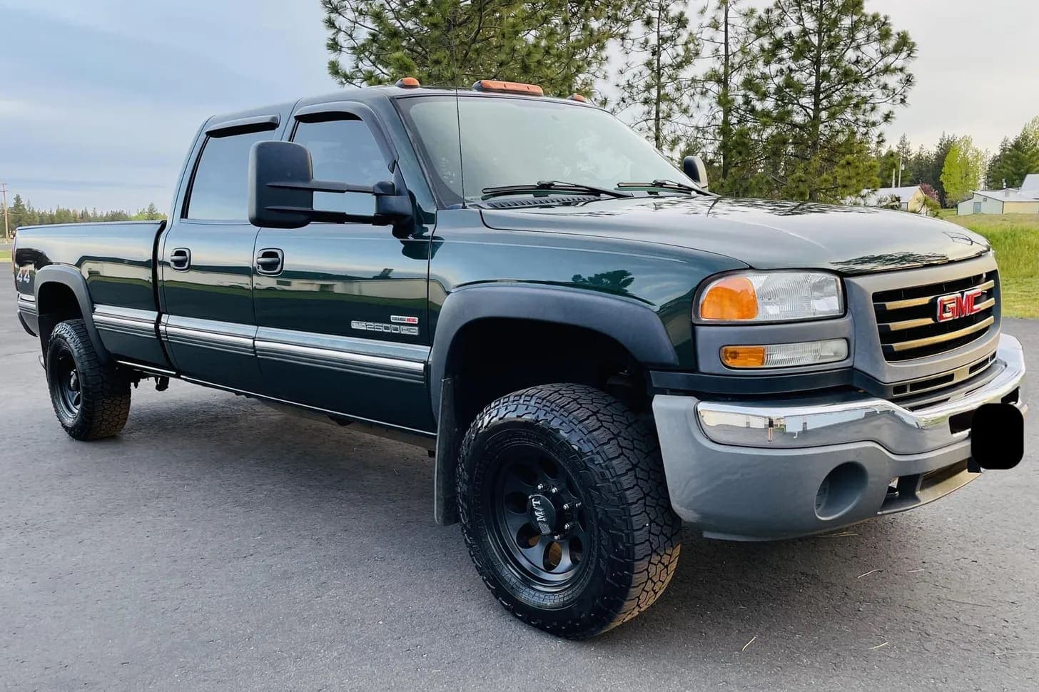 2005 GMC Sierra 2500 HD, view