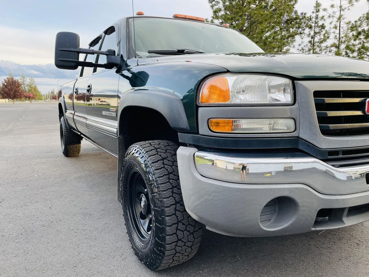 2005 GMC Sierra 2500 HD, view