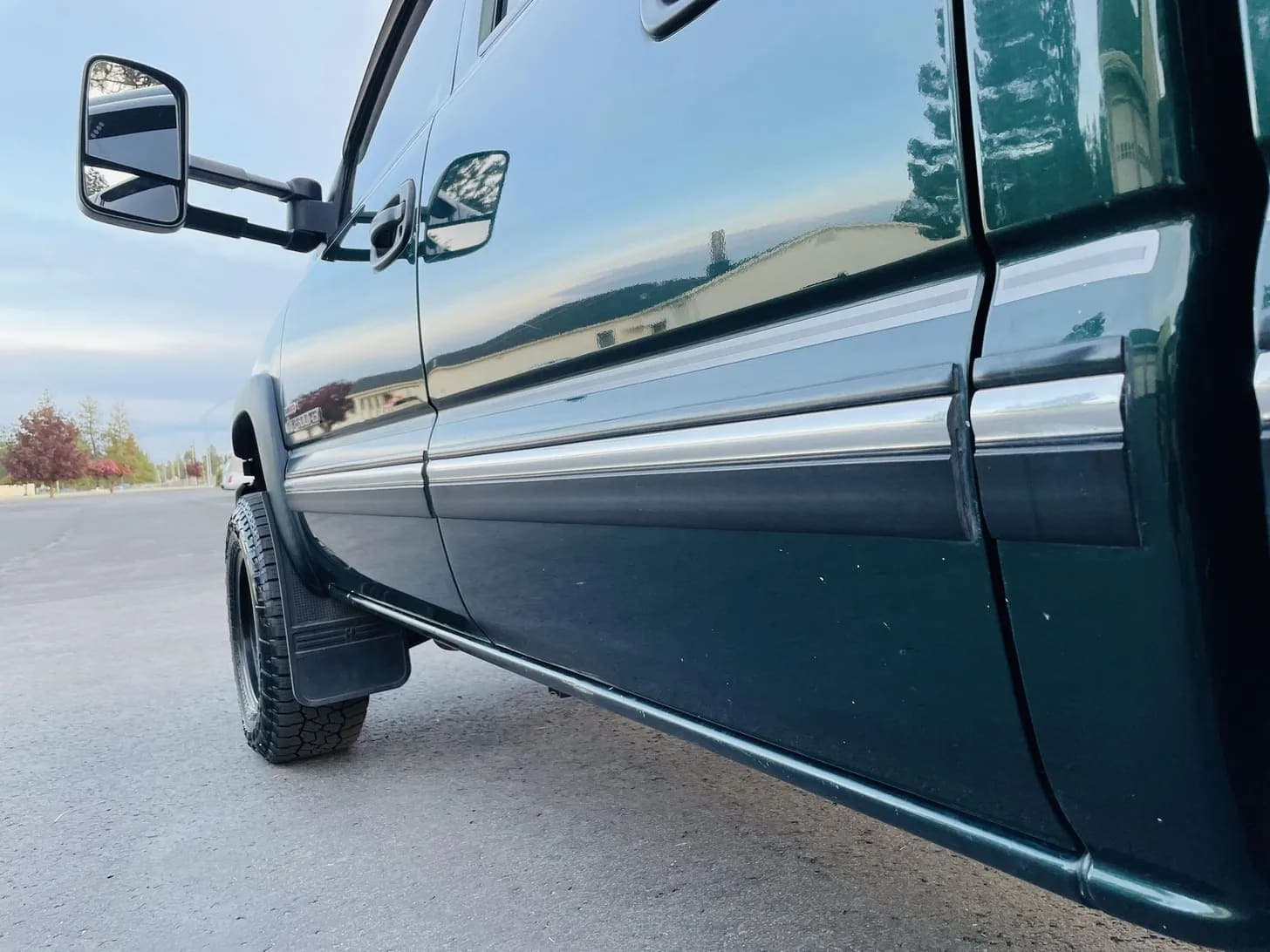 2005 GMC Sierra 2500 HD, view