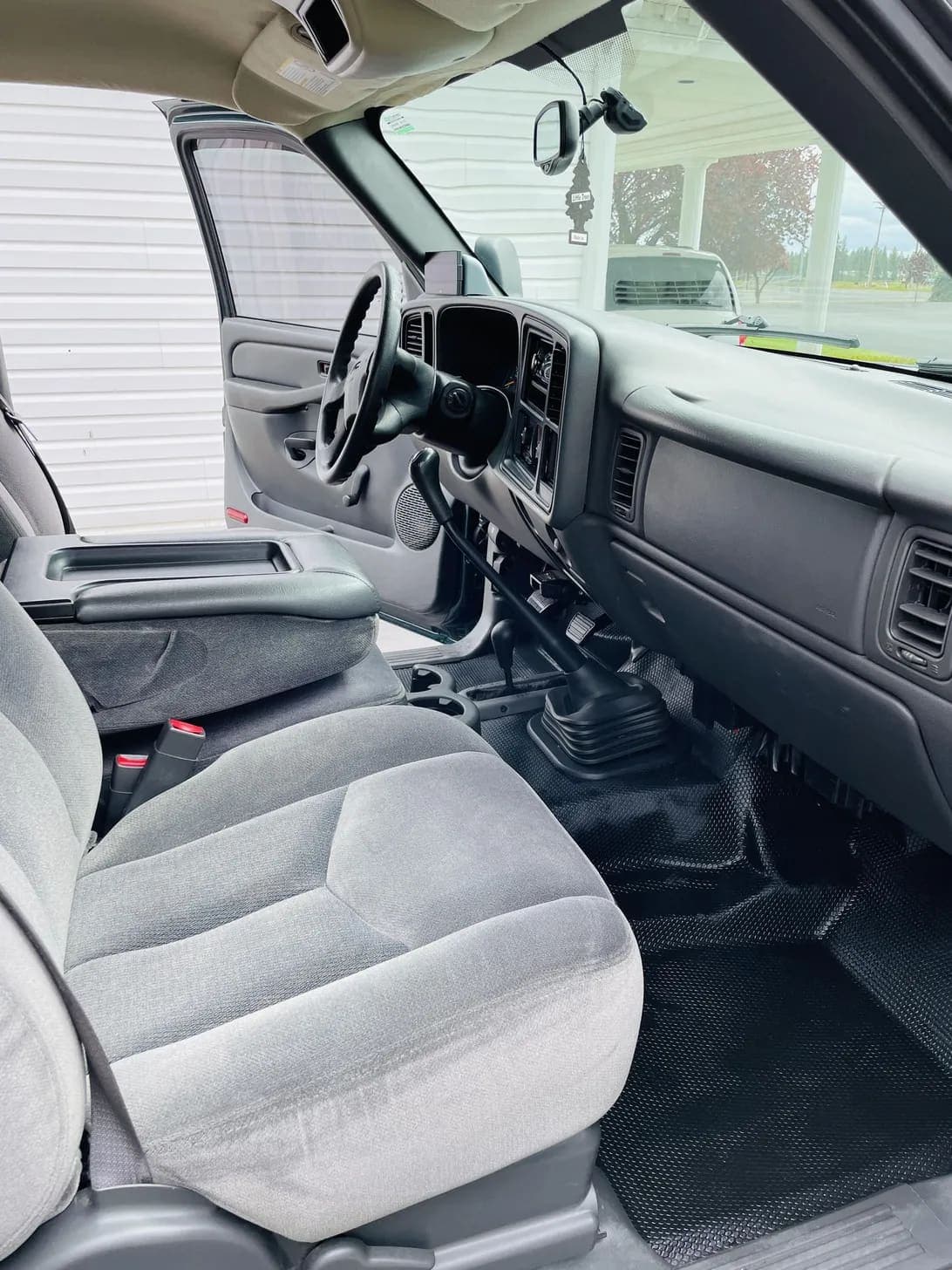 2005 GMC Sierra 2500 HD, view