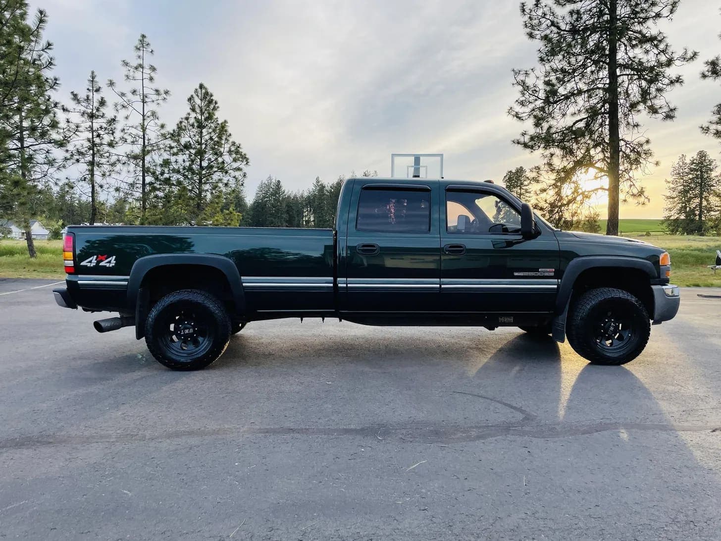 2005 GMC Sierra 2500 HD, view