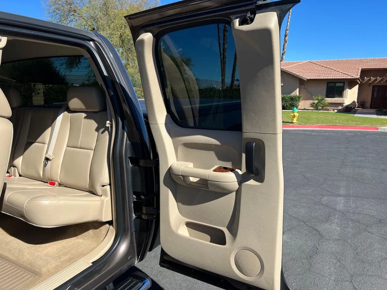 2007 Chevrolet Silverado 2500HD LTZ, view
