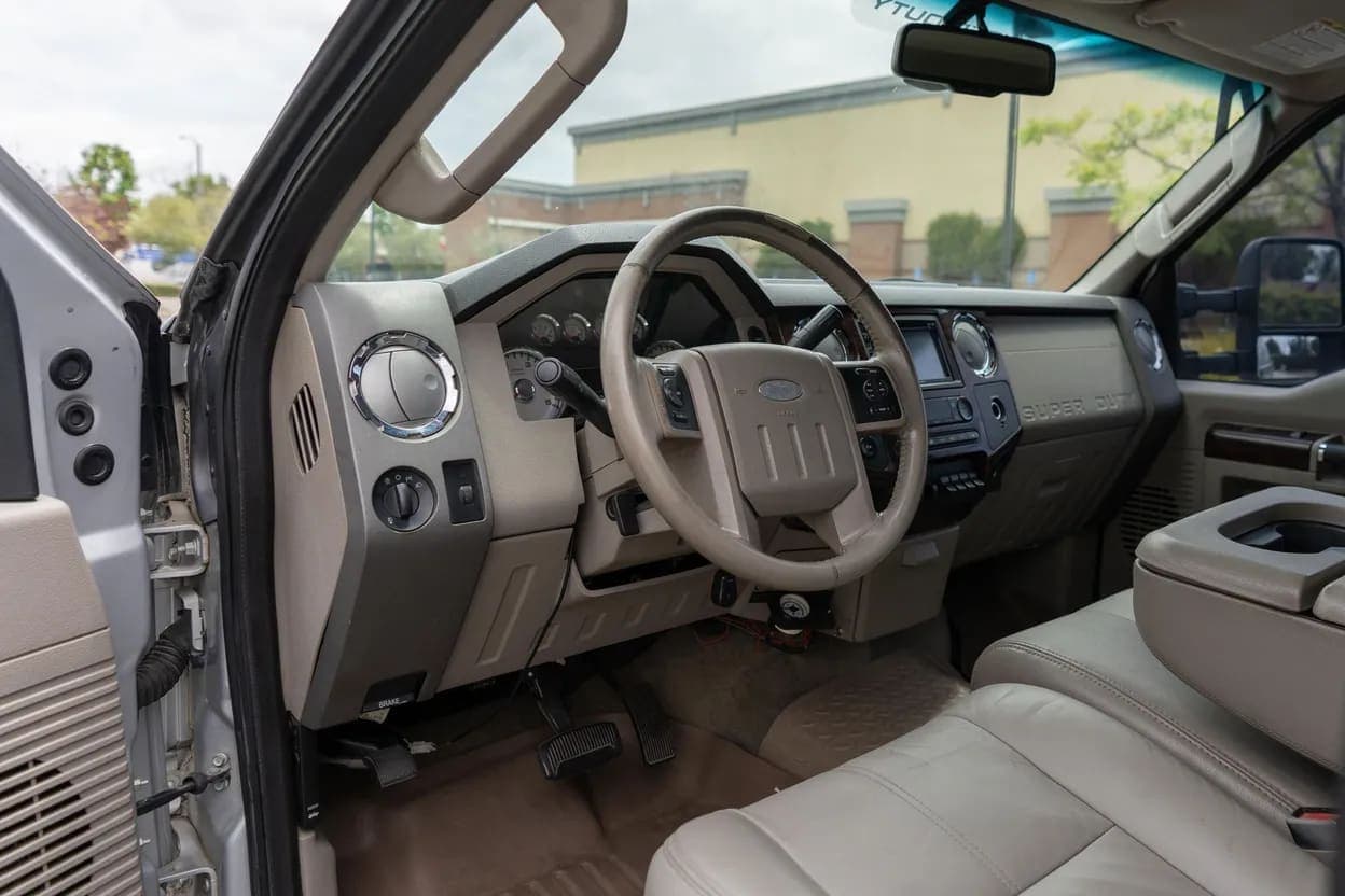 2008 Ford F-250 Super Duty Lariat, view