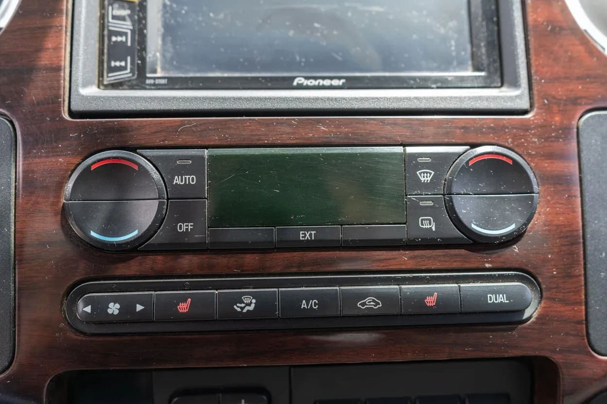 2008 Ford F-250 Super Duty Lariat, view