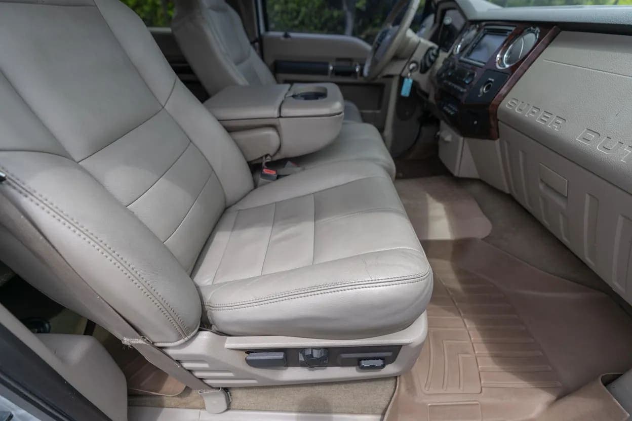 2008 Ford F-250 Super Duty Lariat, view
